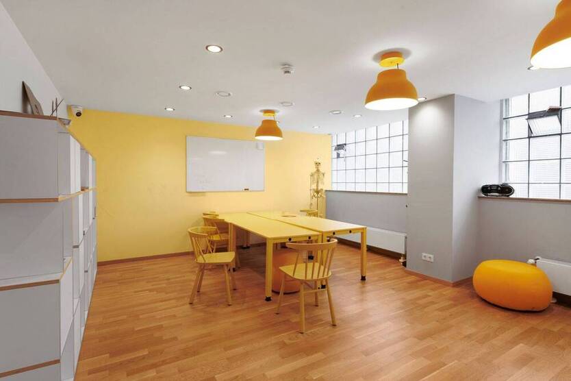 Zentral + modern: Möbliertes 1-Zimmer-Apartment zentral in Köln-Ehrenfeld | Maxi Studio
