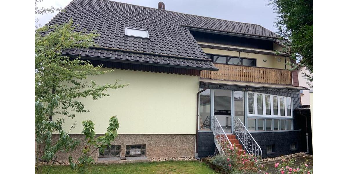 Dachgeschoßwohnung Heusweiler - 4 Zimmer, 111 m&sup2;, 850&euro; | Angebot:26444346