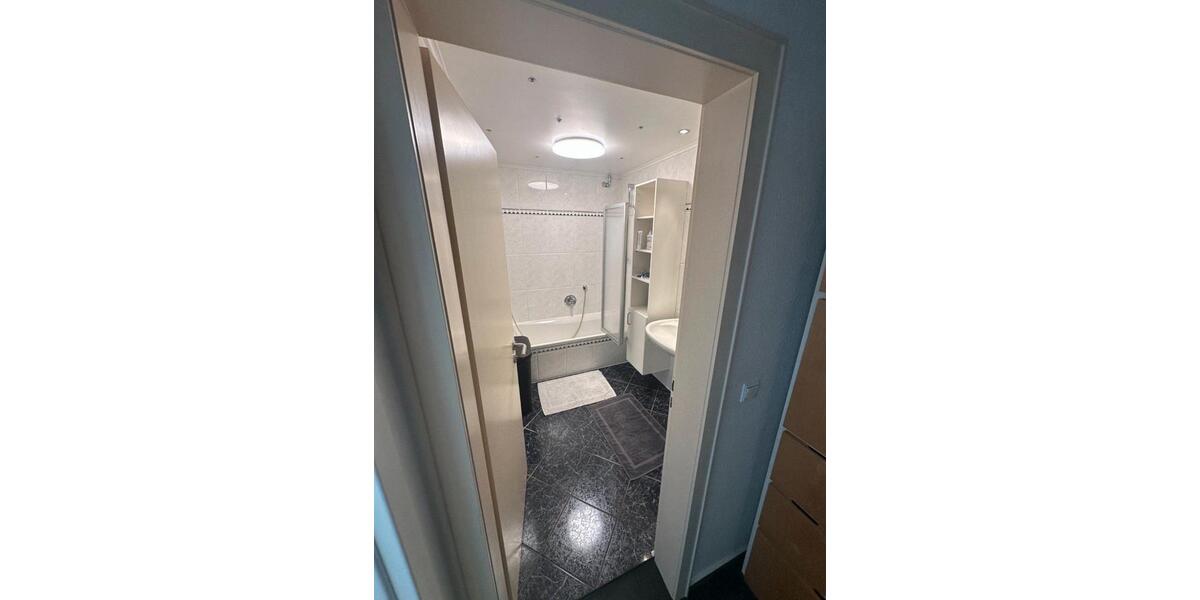 Zentrale 2 Zimmer Wohnung mit Stellplatz Ideal für max. 2 Persone 2 zimmer