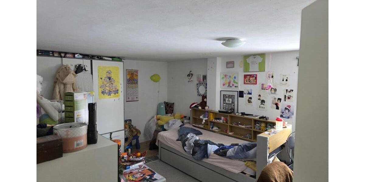 Dachgeschoßwohnung Helsa - 5 Zimmer, 102 m&sup2;, 650&euro; | Angebot:26121915