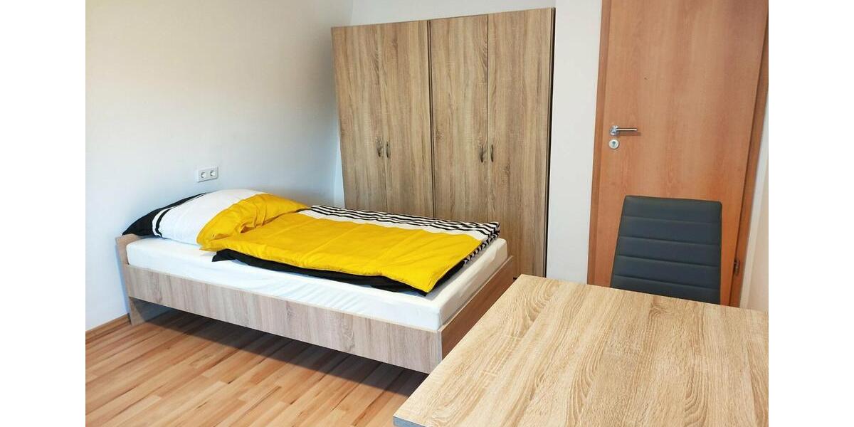 Wohnen auf Zeit Groß-Gerau Gerau - 9 Zimmer, 18 m&sup2;, 16&euro; | Angebot:25991243