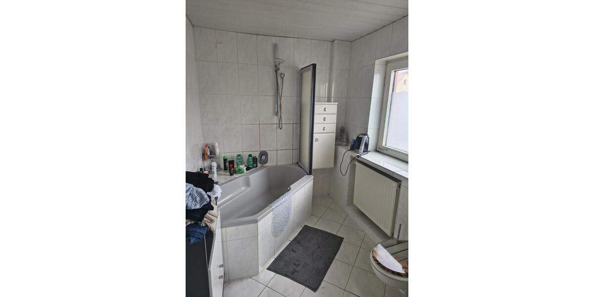 Dachgeschoßwohnung Schlitz - 5 Zimmer, 158 m&sup2;, 650&euro; | Angebot:24372326