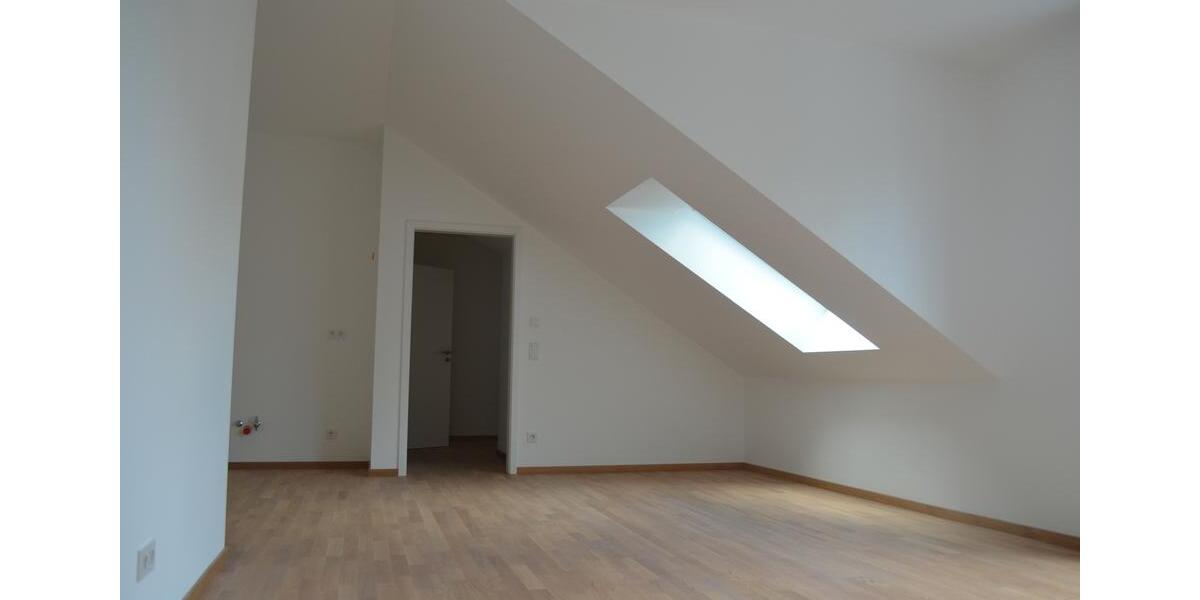 Dachgeschoßwohnung Regensburg Brandlberg - 2 Zimmer, 72 m&sup2;, 1.340&euro; | Angebot:23279082