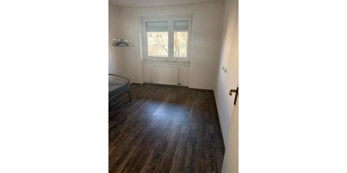 Etagenwohnung Frankfurt am Main Schwanheim - 3 Zimmer, 70 m&sup2;, 1.800&euro; | Angebot:26696976