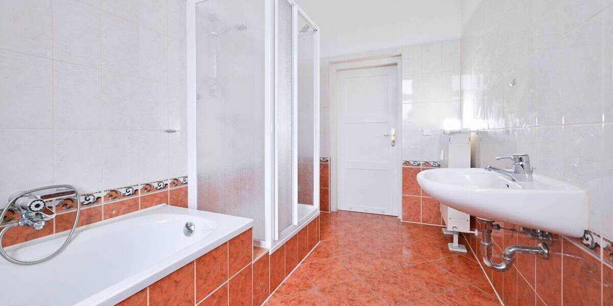 Etagenwohnung Annaberg-Buchholz Annaberg - 3 Zimmer, 104 m&sup2;, 475&euro; | Angebot:25835277