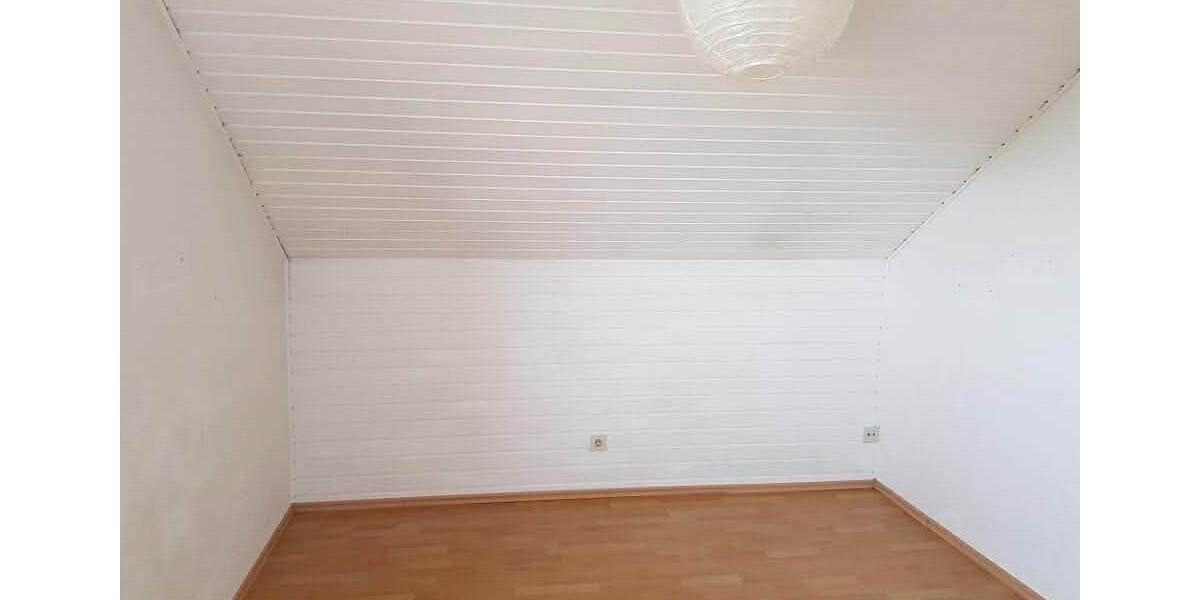 Einfamilienhaus Weiden in der Oberpfalz - 5 Zimmer, 185 m&sup2;, 2.250&euro; | Angebot:24666950