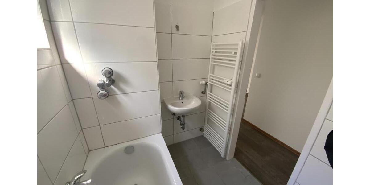 Etagenwohnung Bad Dürkheim - 4 Zimmer, 89 m&sup2;, 629&euro; | Angebot:24982801