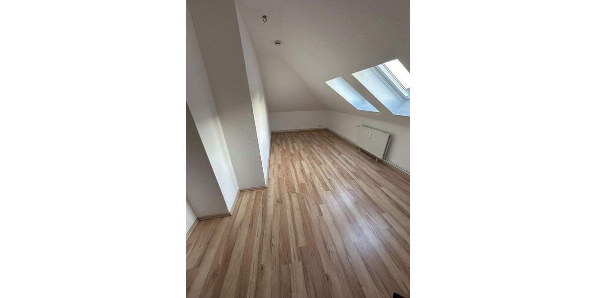 Etagenwohnung Braunschweig Nordstadt - 4 Zimmer, 120 m&sup2;, 1.200&euro; | Angebot:26181211