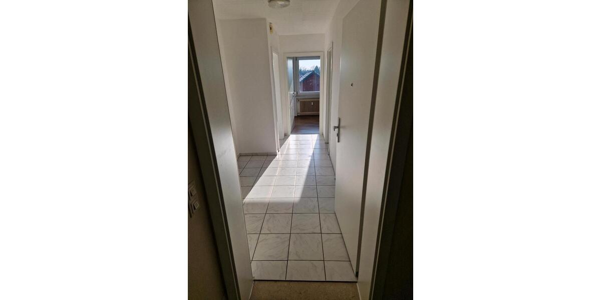 Dachgeschoßwohnung Gütersloh Isselhorst - 3 Zimmer, 60 m&sup2;, 480&euro; | Angebot:25793358