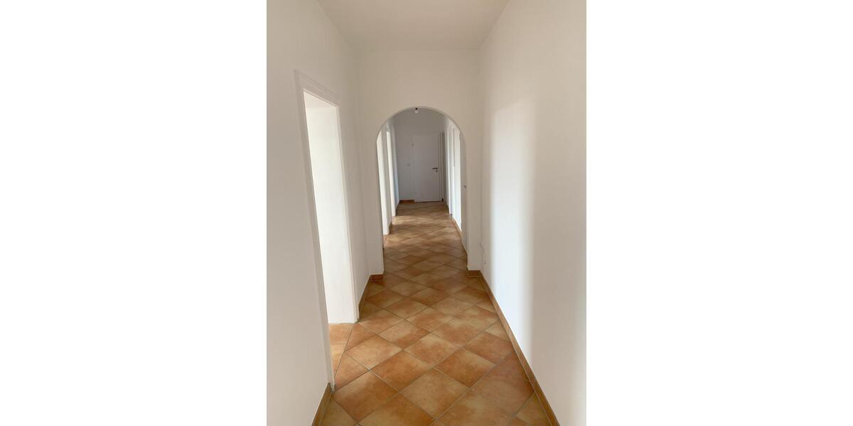 4-Zimmer-Wohnung plus Dachterrasse 122m² 4 zimmer