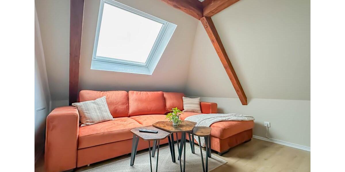 Dachgeschoßwohnung Remscheid Lüttringhausen - 2 Zimmer, 65 m&sup2;, 1.300&euro; | Angebot:24475277