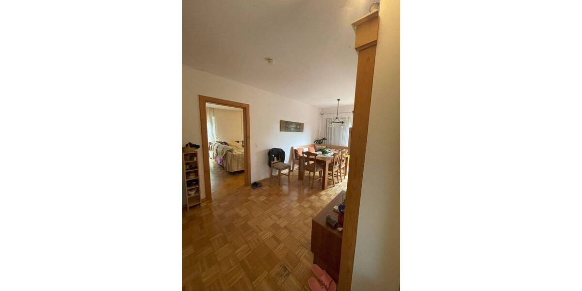 Etagenwohnung Kalchreuth Röckenhof - 4 Zimmer, 105 m&sup2;, 1.110&euro; | Angebot:25997339