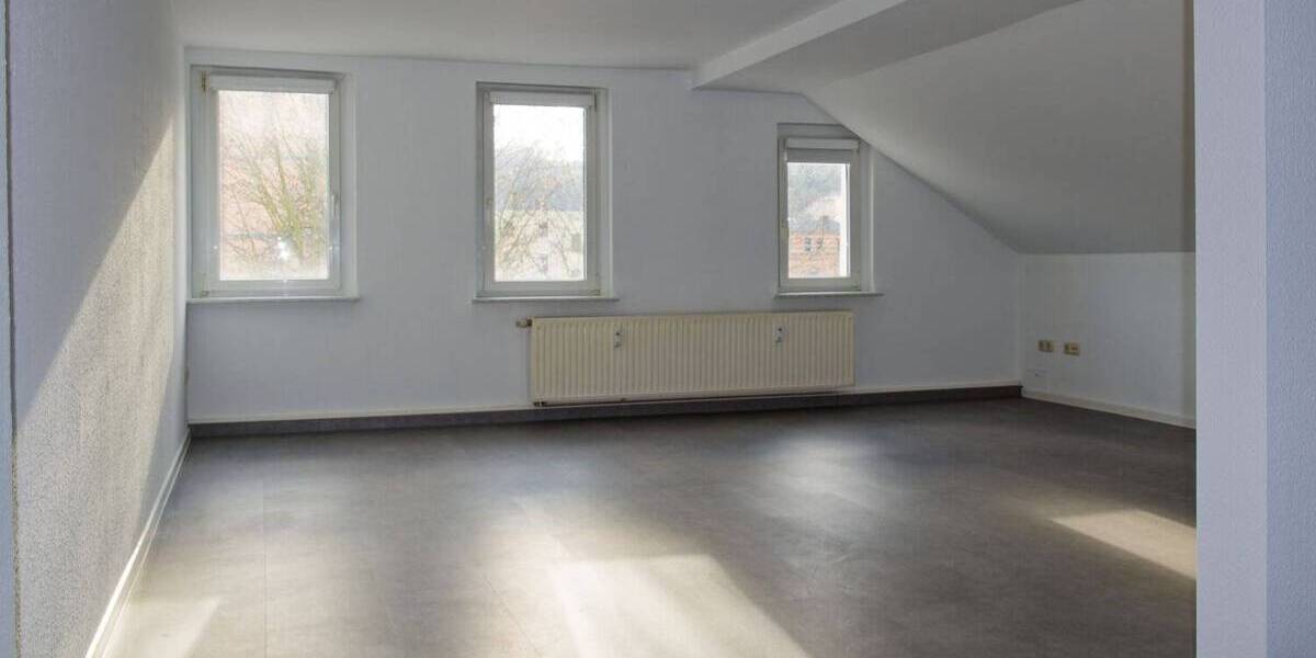 Etagenwohnung Greiz Irchwitz - 3 Zimmer, 91 m&sup2;, 495&euro; | Angebot:25678419