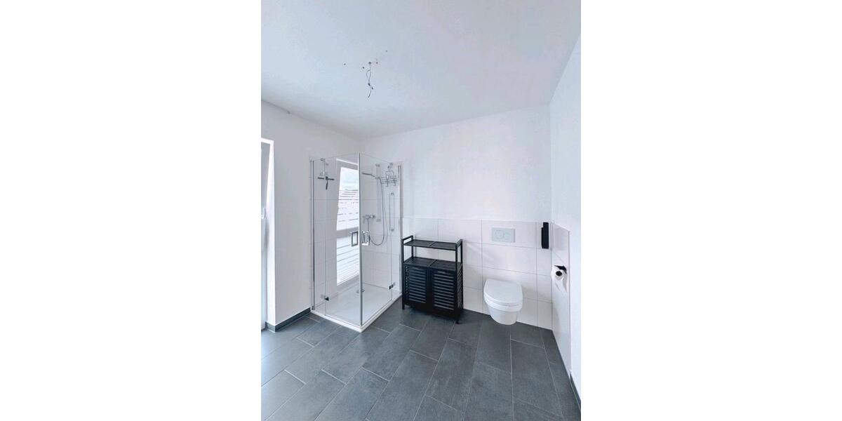 Etagenwohnung Neuwied - 2 Zimmer, 76 m&sup2;, 840&euro; | Angebot:26226545