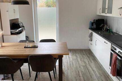 Helle und moderne 2-Zimmer-Wohnung mit EBK und Terrasse 2 zimmer