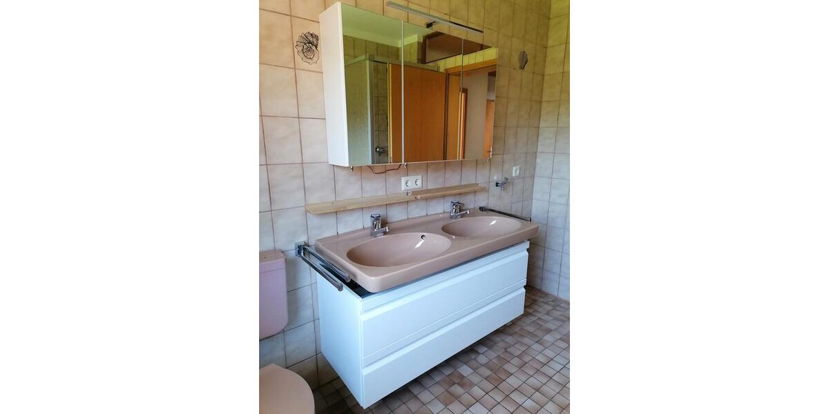 Etagenwohnung Simonswald - 3 Zimmer, 104 m&sup2;, 900&euro; | Angebot:26679219