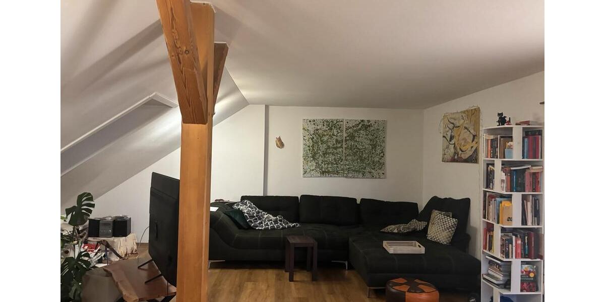 Dachgeschoßwohnung Schwandorf - 3 Zimmer, 98 m&sup2;, 1.025&euro; | Angebot:26035487