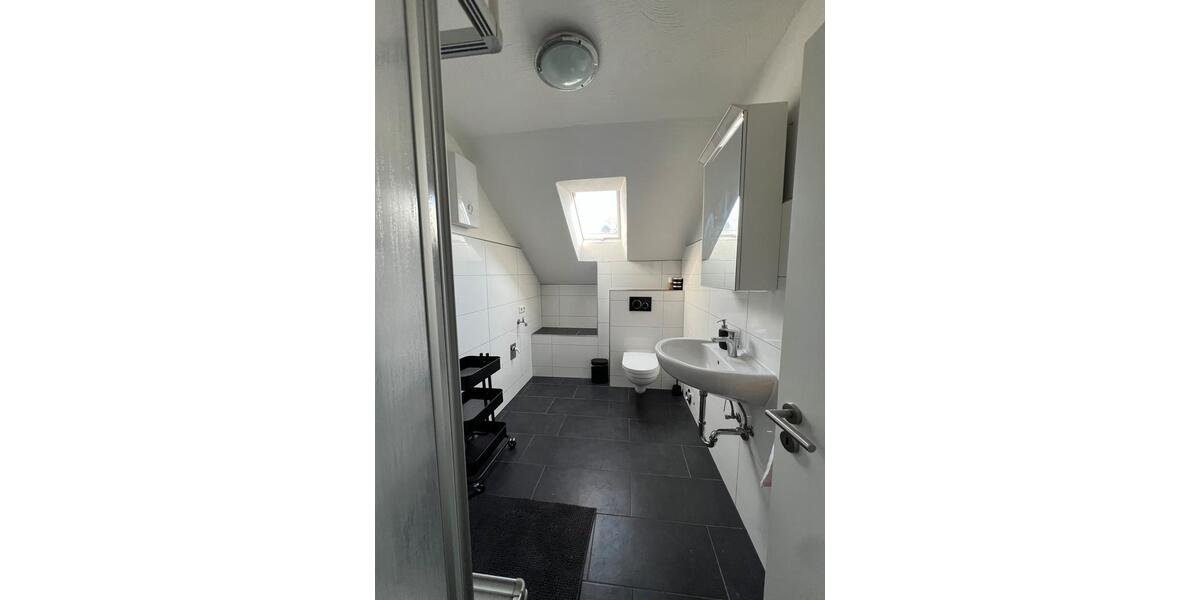 Wohnen auf Zeit Siegen Kaan-Marienborn - 4 Zimmer, 64 m&sup2;, 500&euro; | Angebot:25678701