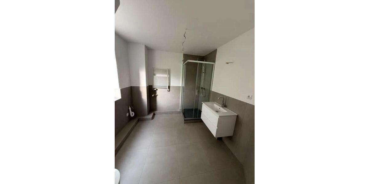 Etagenwohnung Hückelhoven - 4 Zimmer, 90 m&sup2;, 1.400&euro; | Angebot:26005022