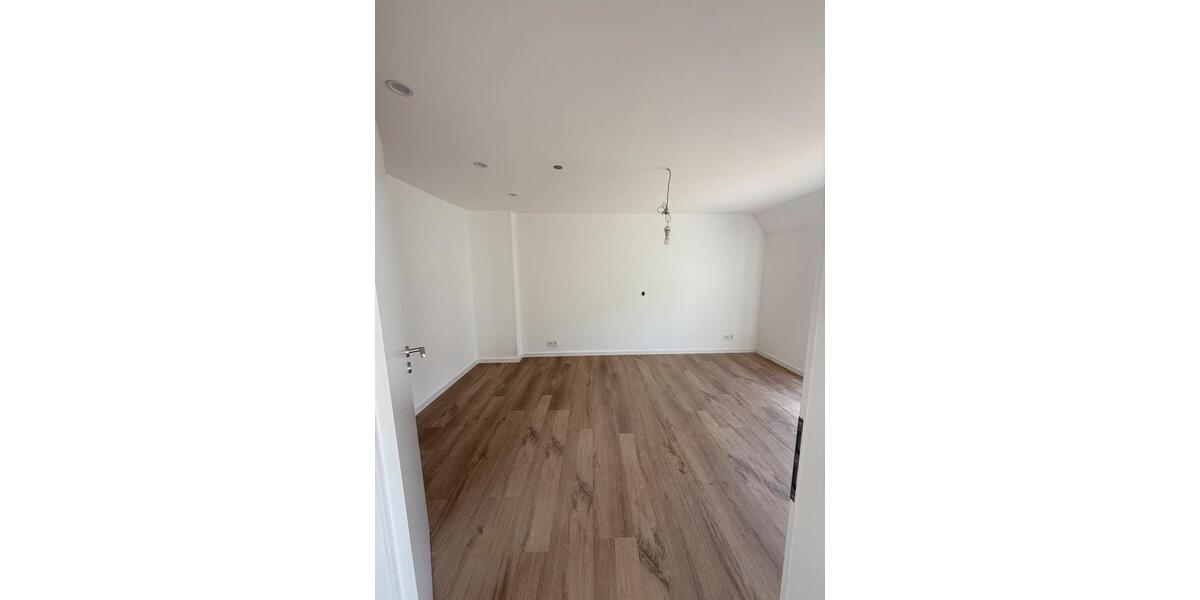 Etagenwohnung Aalen - 2.5 Zimmer, 87 m&sup2;, 950&euro; | Angebot:26625618