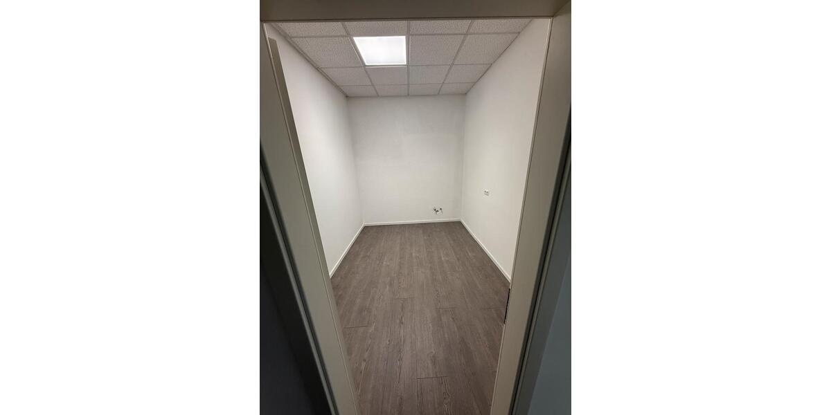 Gewerbeobjekt Ditzingen - 350&euro; | Angebot:26090149