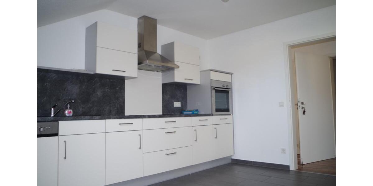 Dachgeschoßwohnung Linden - 3 Zimmer, 98 m&sup2;, 980&euro; | Angebot:25168354