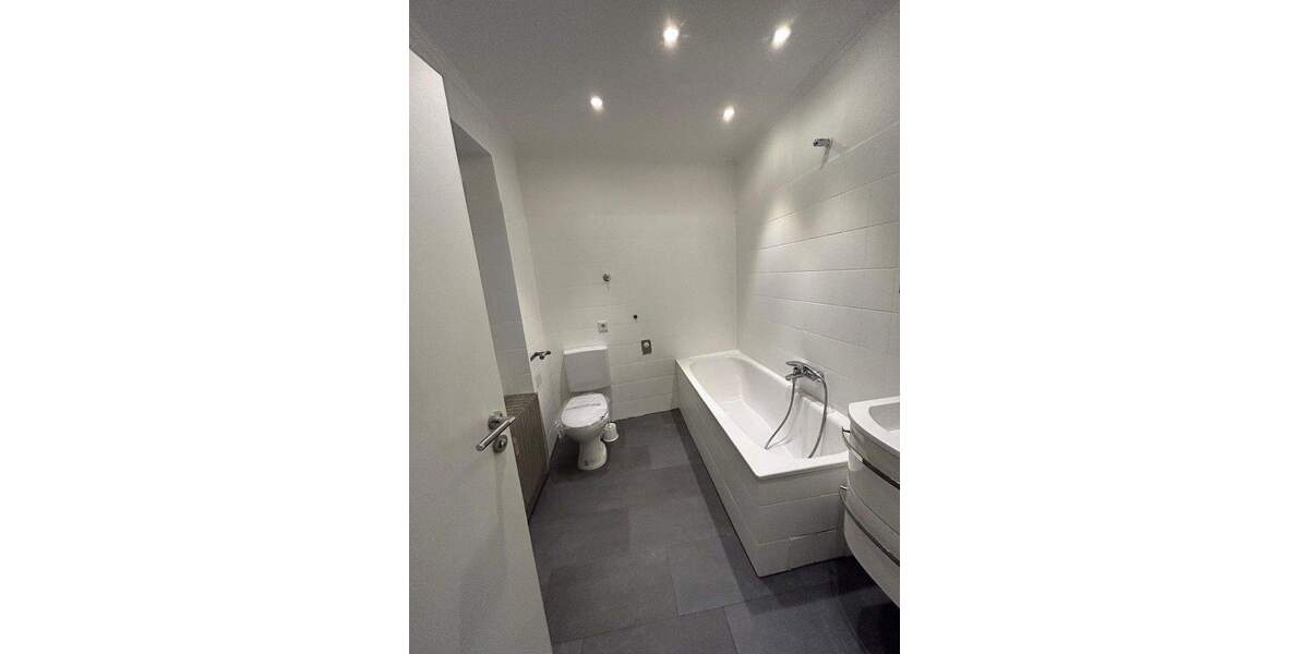 Einfamilienhaus Worms Innenstadt - 5 Zimmer, 170 m&sup2;, 1.850&euro; | Angebot:25166322