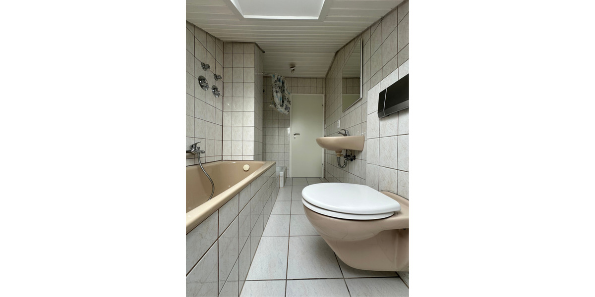 Dachgeschoßwohnung Rülzheim - 2 Zimmer, 53 m&sup2;, 900&euro; | Angebot:25870800