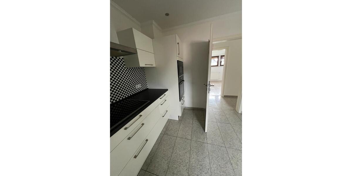 Dachgeschoßwohnung Wittlich - 3 Zimmer, 90 m&sup2;, 1.200&euro; | Angebot:26651645