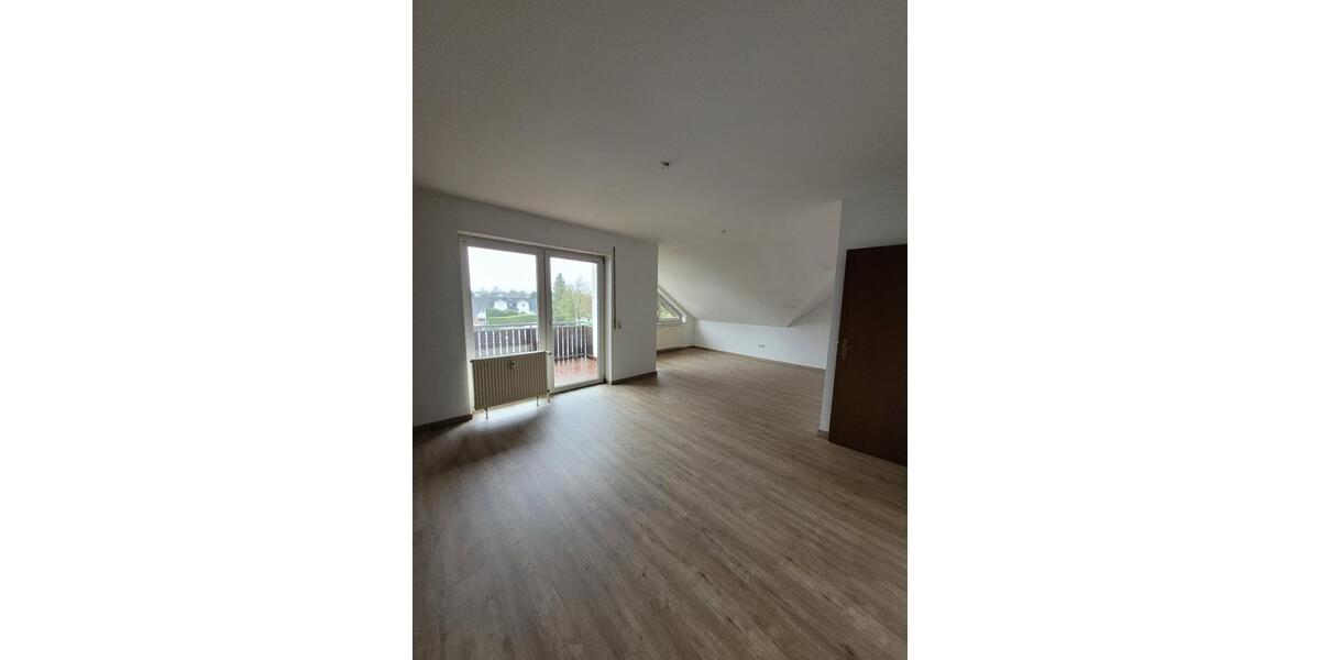 Dachgeschoßwohnung Frankenberg (Eder) - 2 Zimmer, 70 m&sup2;, 550&euro; | Angebot:25887824