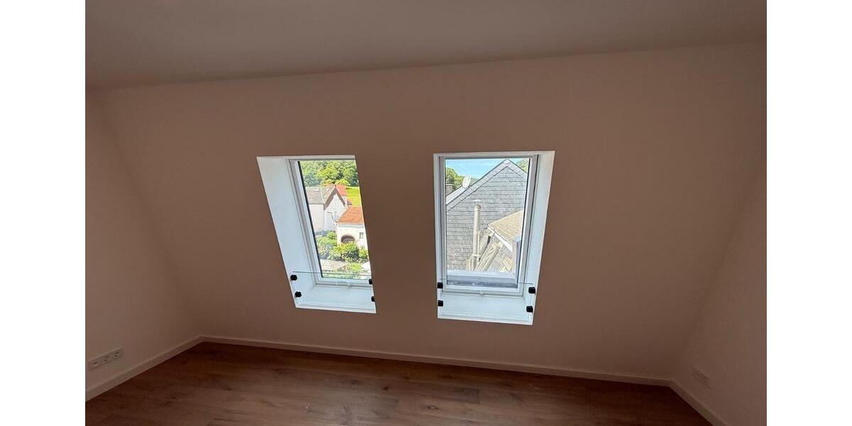 Einfamilienhaus Trier Feyen-Weismark - 3.5 Zimmer, 115 m&sup2;, 1.595&euro; | Angebot:26690219