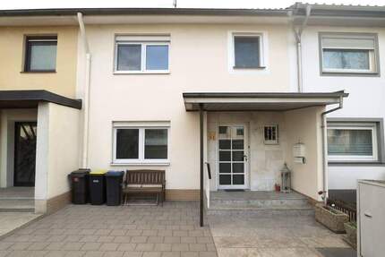 Waldnahes Reihenmittelhaus im Kölner Norden 5 zimmer