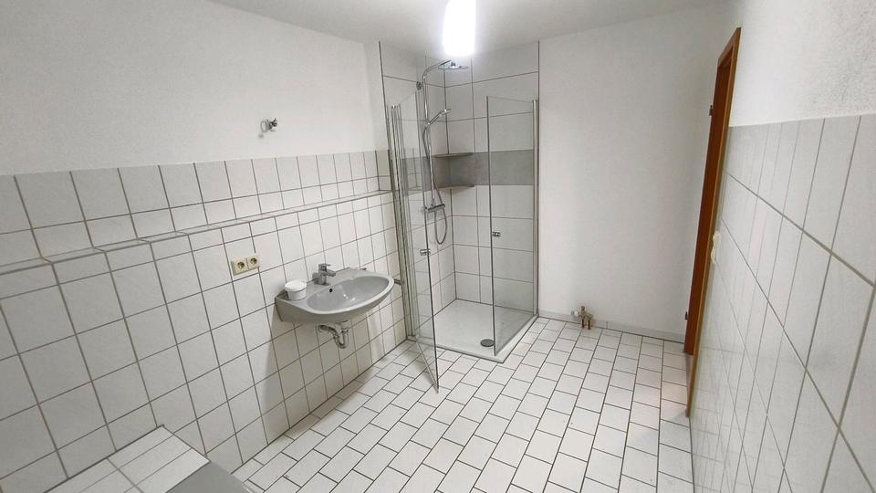 3 Zimmer EG Wohnung Erdgeschosswohnung mit Garten 3 zimmer