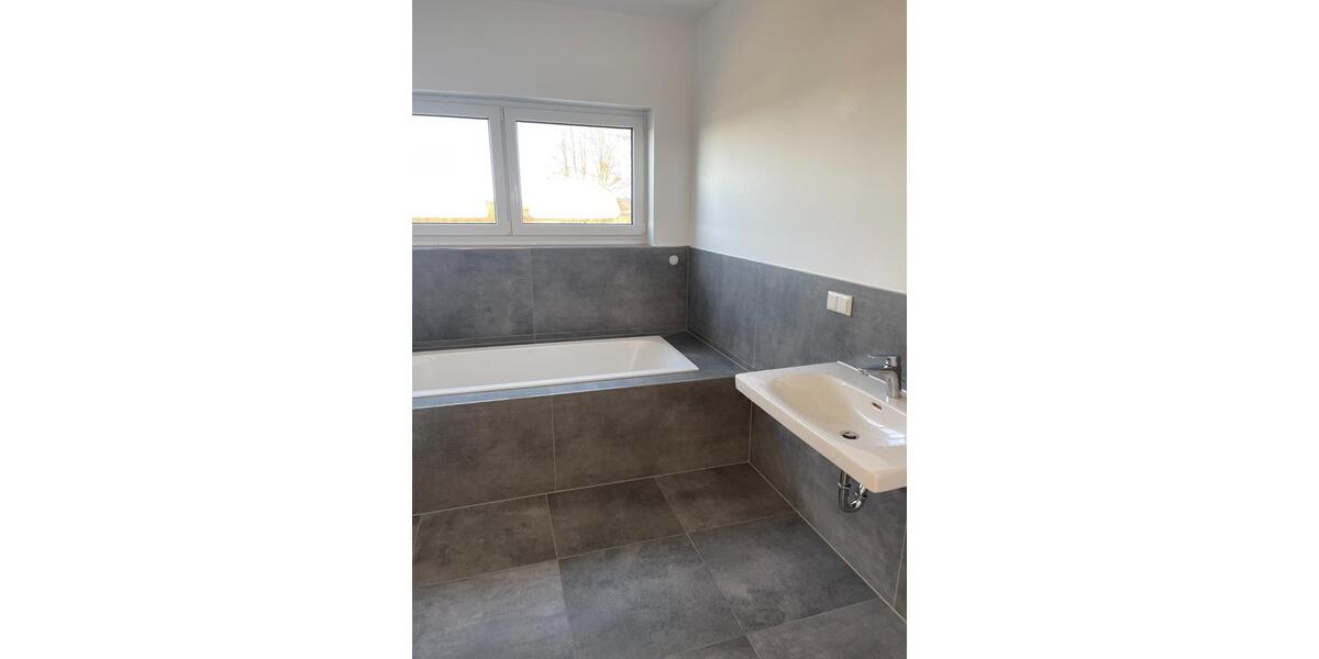 Einfamilienhaus Gründau - 4 Zimmer, 140 m&sup2;, 1.990&euro; | Angebot:23711959