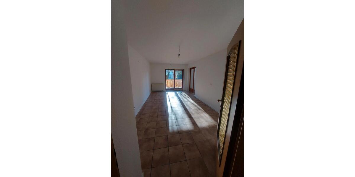 Erdgeschoßwohnung Hohberg - 4 Zimmer, 113 m&sup2;, 1.150&euro; | Angebot:24398233