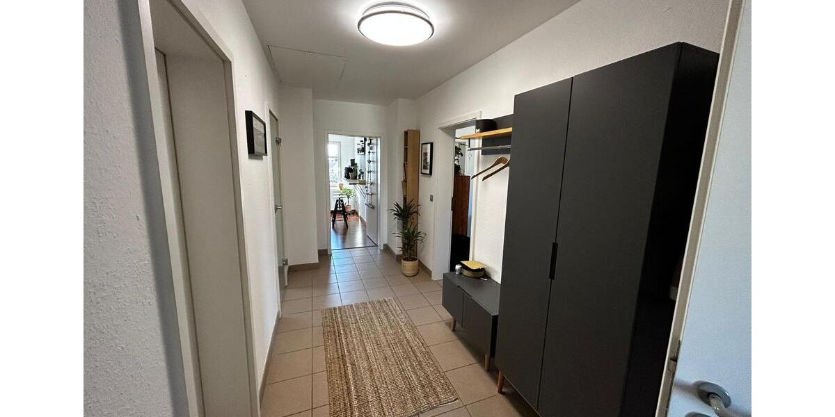 Dachgeschoßwohnung Oelsnitz (Erzgebirge) - 2.5 Zimmer, 70 m&sup2;, 430&euro; | Angebot:25056540