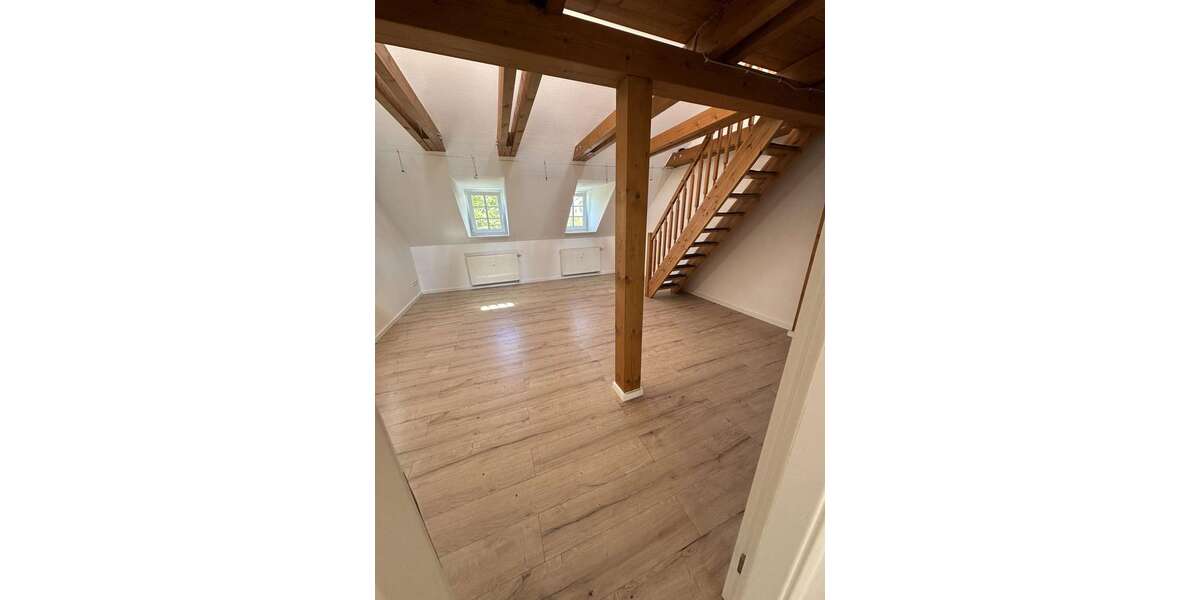 Etagenwohnung Lichtenstein Lichtenstein/Sachsen - 3.5 Zimmer, 94 m&sup2;, 611&euro; | Angebot:26584143