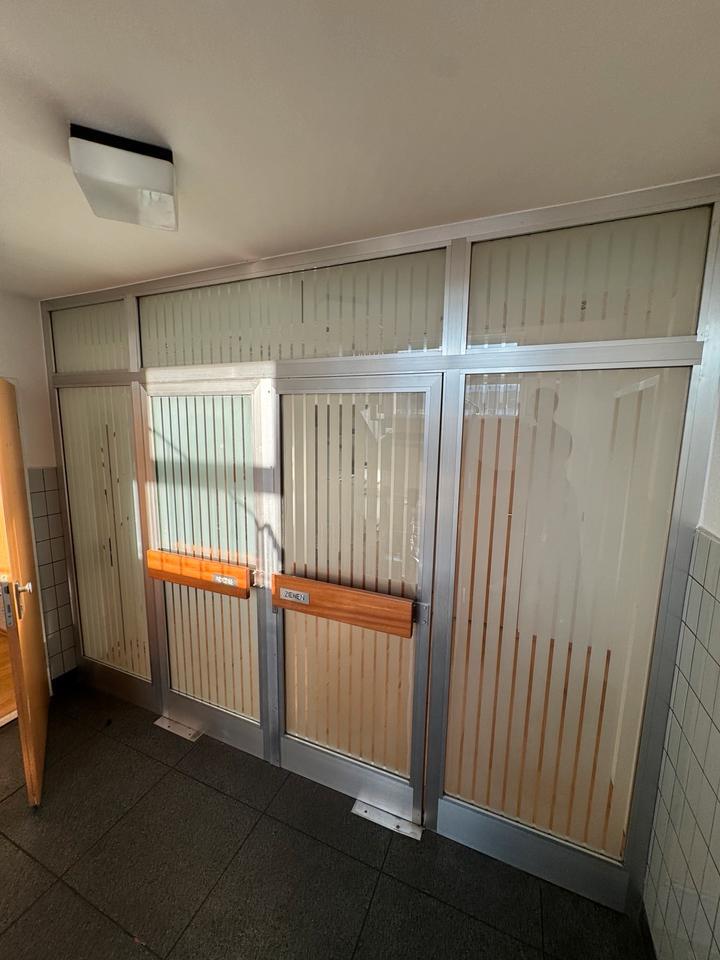 Bürofläche zu vermieten - Komplett ausgestattetes Umfeld