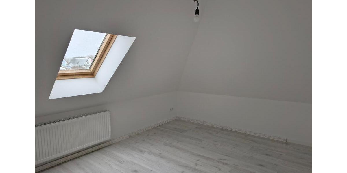 Bungalow Steinhagen - 5 Zimmer, 140 m&sup2;, 1.550&euro; | Angebot:24104387