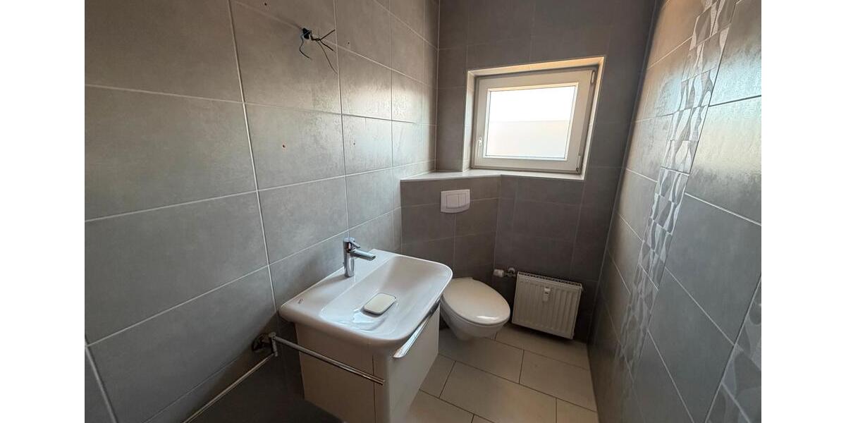 Etagenwohnung Salzgitter - 4 Zimmer, 130 m&sup2;, 1.250&euro; | Angebot:25149303