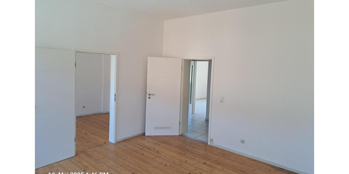 Etagenwohnung Oelsnitz (Vogtland) - 2 Zimmer, 50 m&sup2;, 245&euro; | Angebot:24102656