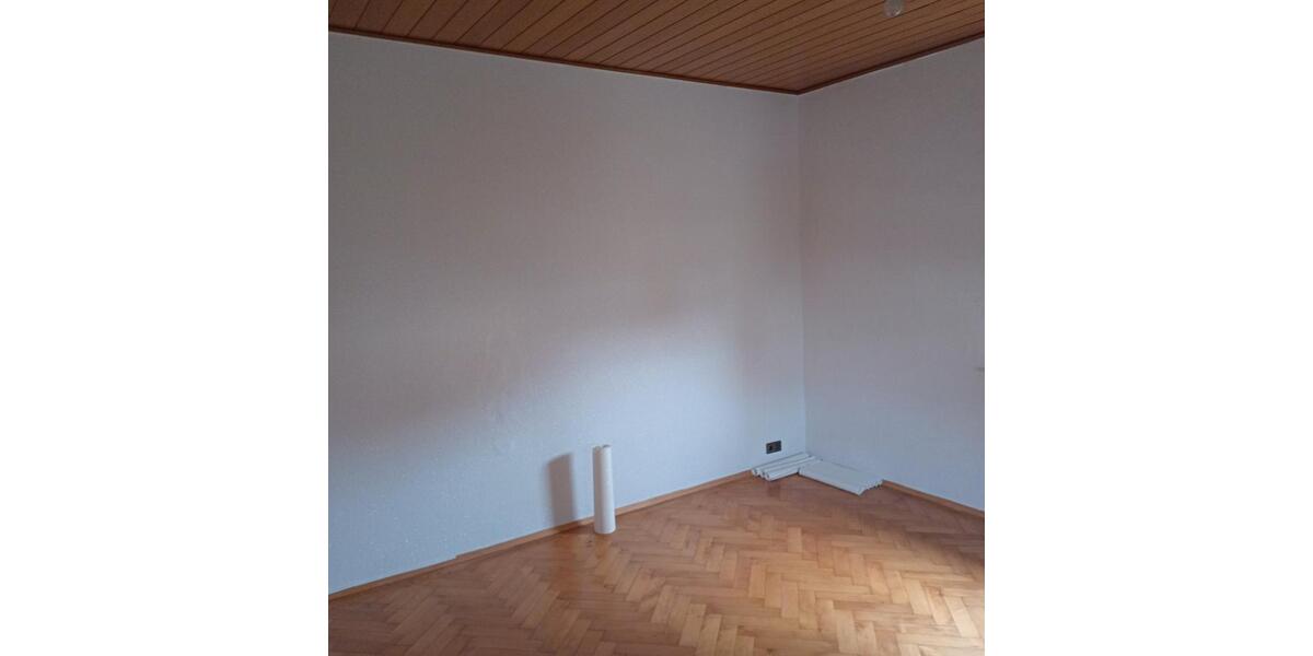 Etagenwohnung Mannheim Neckarstadt-Ost - 3 Zimmer, 130 m&sup2;, 1.300&euro; | Angebot:26438248
