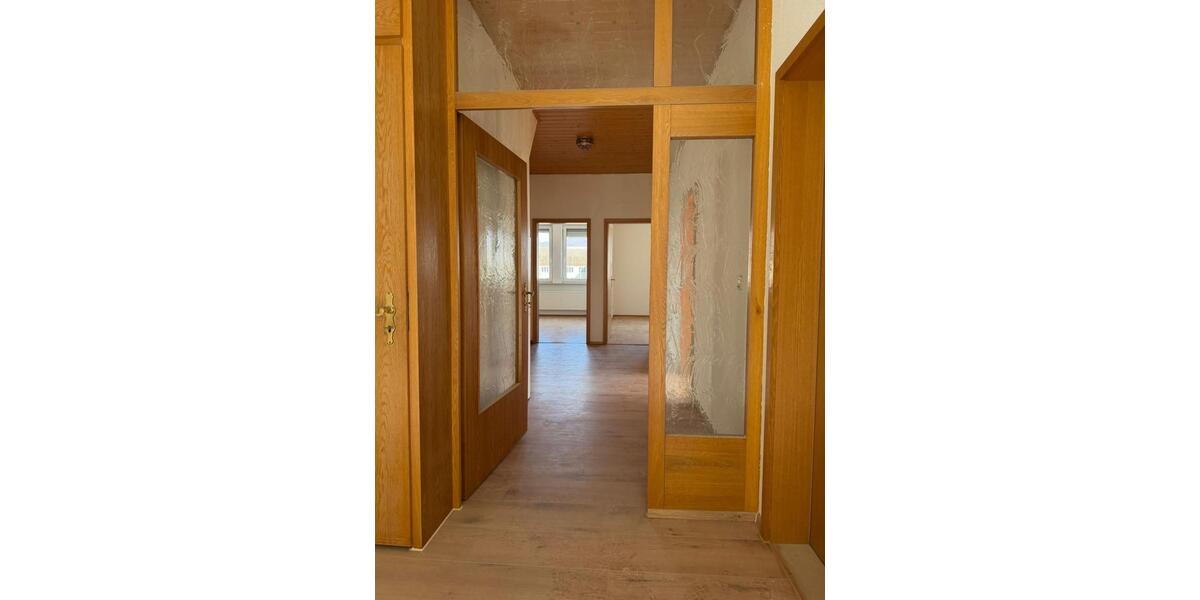 Etagenwohnung Aalen - 5 Zimmer, 120 m&sup2;, 1.500&euro; | Angebot:25920934