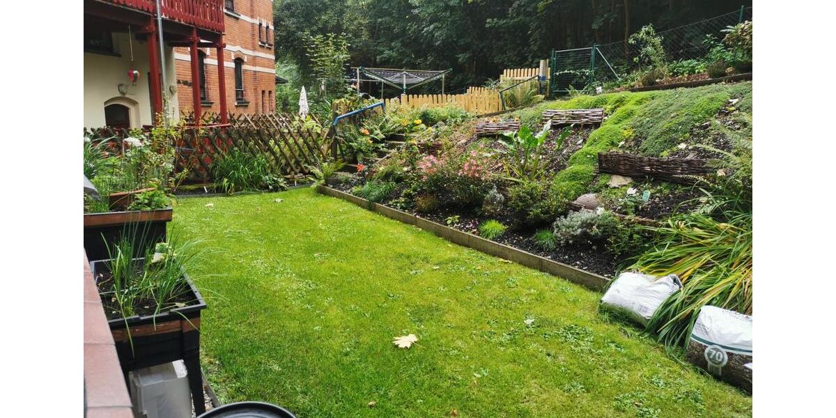 Dachgeschoßwohnung Reichenbach im Vogtland - 3 Zimmer, 70 m&sup2;, 400&euro; | Angebot:24625537