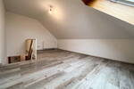 Helle & einladende 2-Zimmer-Maisonette-Wohnung mit Küche und Balkon wartet auf einen neuen Mieter!