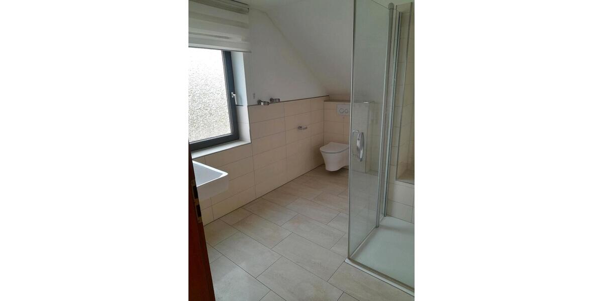 Dachgeschoßwohnung Unterschneidheim - 3 Zimmer, 90 m&sup2;, 890&euro; | Angebot:26415207