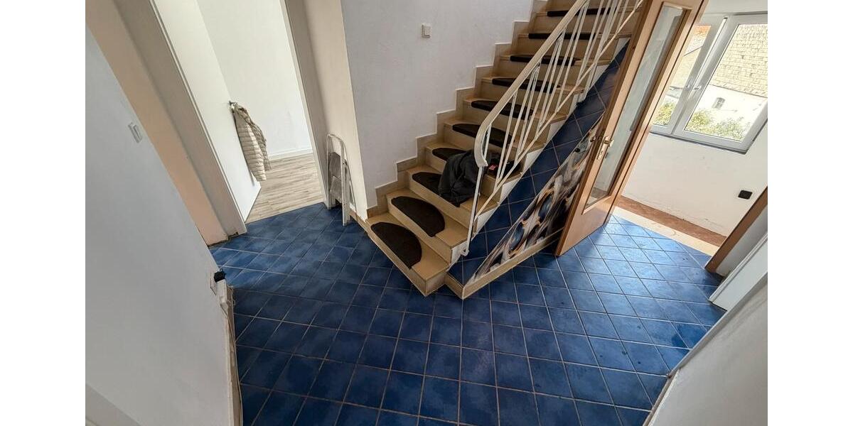 Etagenwohnung Weilmünster - 4 Zimmer, 120 m&sup2;, 1.050&euro; | Angebot:26286532