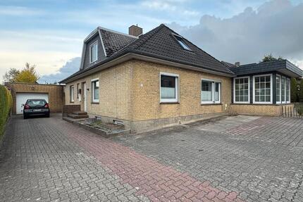 Wohnung Pahlen - 4.5 Zimmer, 120 m&sup2;, 1.300&euro; | Angebot:26592711