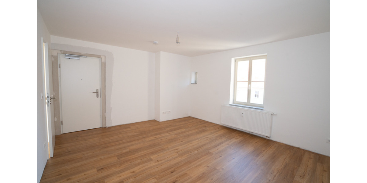Etagenwohnung Altenburg - 4 Zimmer, 92 m&sup2;, 642&euro; | Angebot:24550815