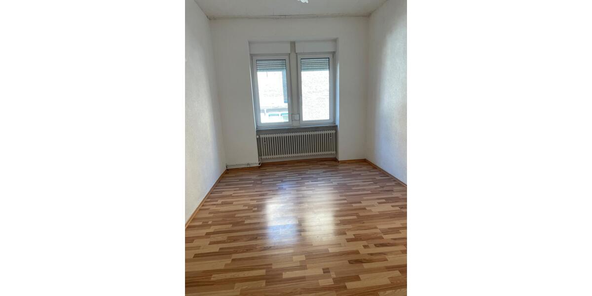 Etagenwohnung Mannheim Herzogenried - 4 Zimmer, 120 m&sup2;, 1.320&euro; | Angebot:26698305